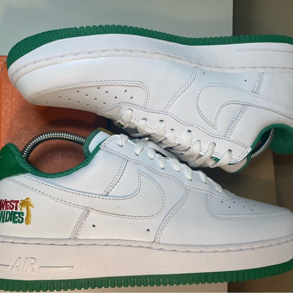 🔥 NIKE AIR FORCE ONE ‘WEST INDIES’ GREEN YELLOW MEN SIZE 11 DX1156100 NEW W/BOX - Picture 6 of 12